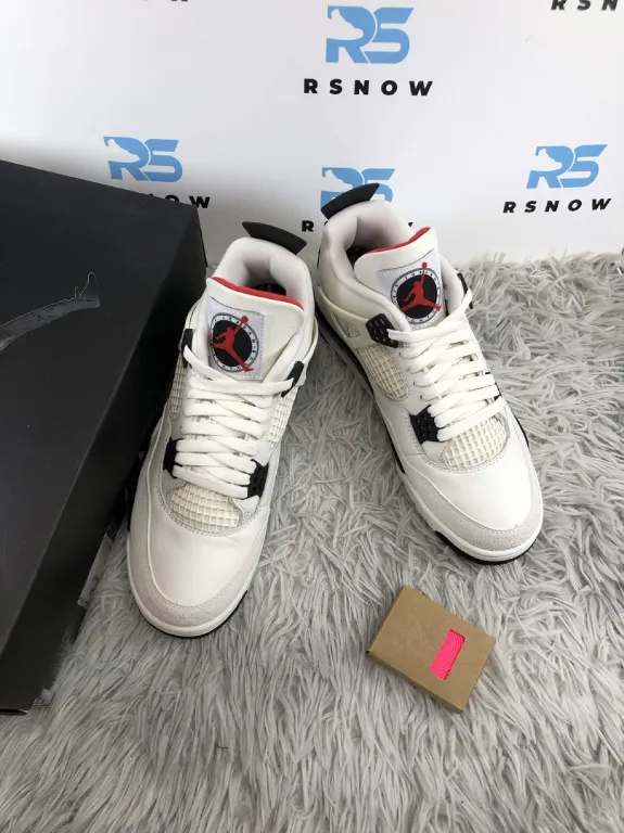 Air Jordan 4 Retro OG Flight Club IM4002-100