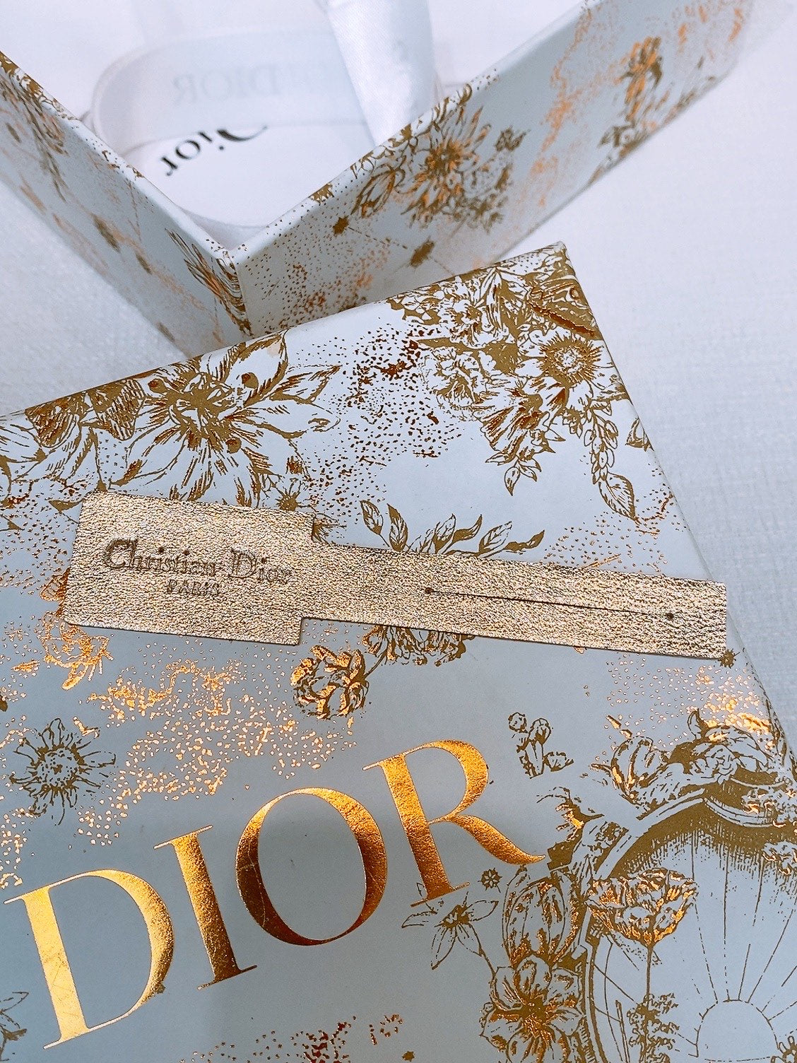 DIOR 25S BELT 20 MM IN METALLIC GOLD CALFSKIN 572893