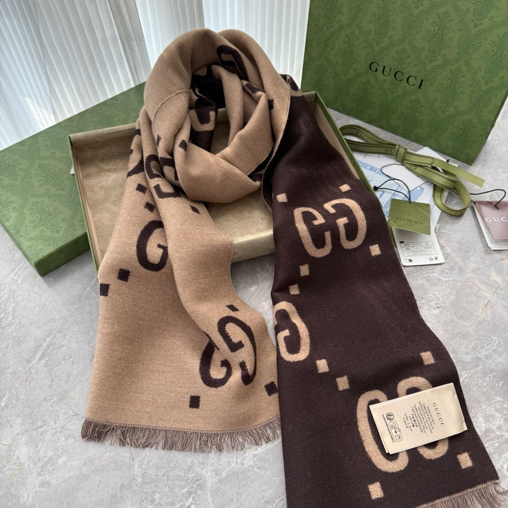 Gucci Geometric Fringed Scarf