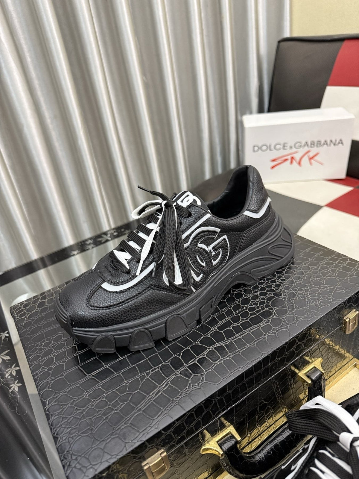 Dolce & Gabbana Black Accent Low-Top Sneakers