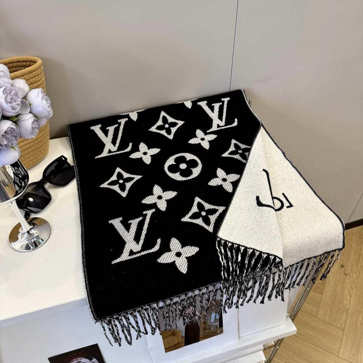 Louis Vuitton Beige & White Fringed Scarf