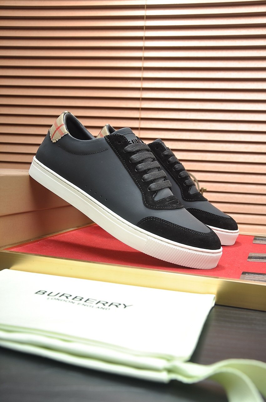Burberry Check Heel Tab Low-Top Sneakers