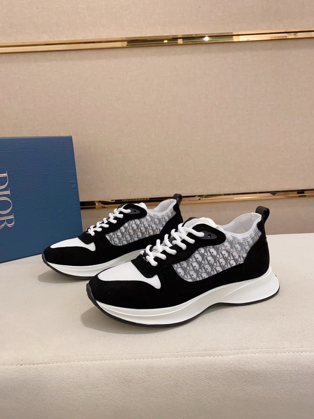 Dior B30 Low-Top Sneakers - White Sole With Rounded Tread Details