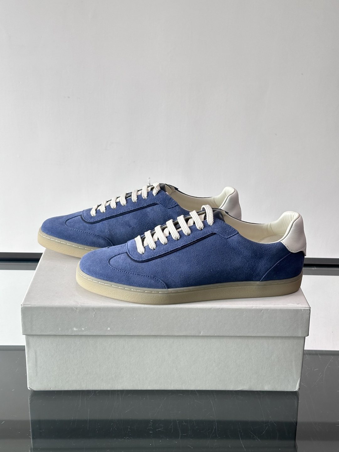 Brunello Cucinelli Men's Off-White Low-Top Sneakers